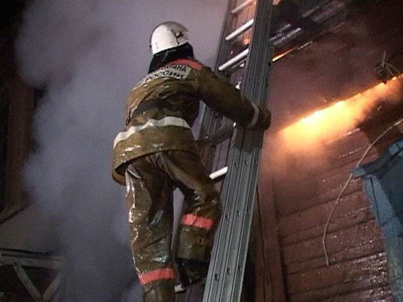 Пожарно-спасательные подразделения выезжали на пожар в Красноборском МО Архангельской области.